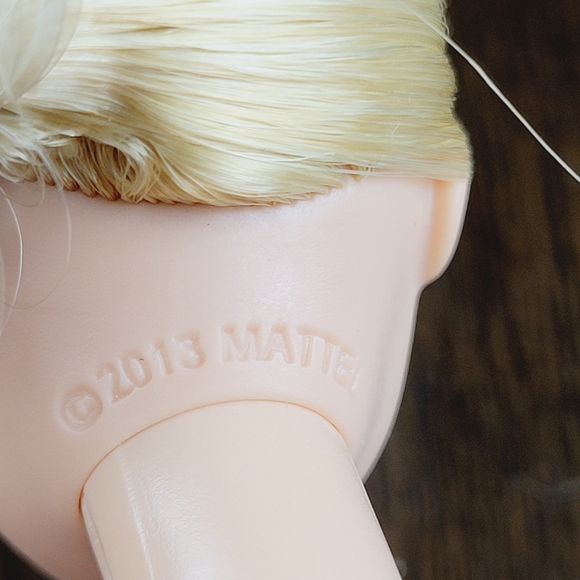 Vintage Barbie Dolls Set of 7 with Accessories - Picture 13 of 16